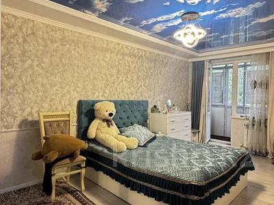 4-бөлмелі пәтер · 76 м² · 5/5 қабат, мкр Салтанат 5 — напротив 125 школы, рядом Катюша, бағасы: 22 млн ₸ в Таразе