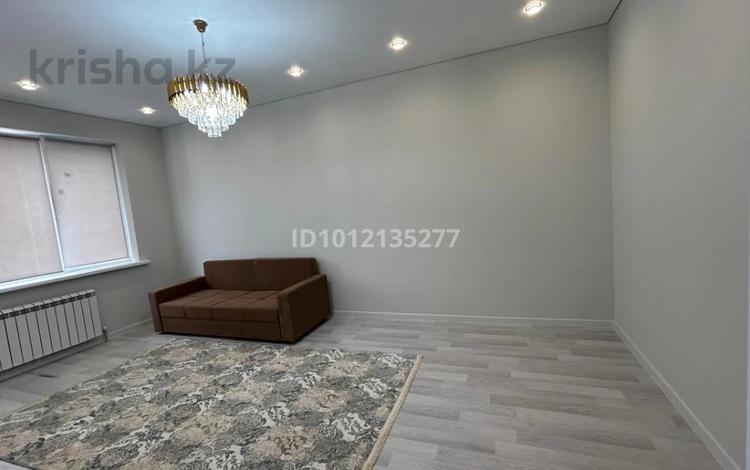 1-бөлмелі пәтер · 40 м² · 10/10 қабат, Жансугурова 92а, бағасы: 180 000 ₸ в  — фото 2