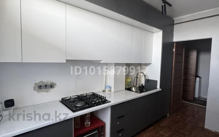 2-бөлмелі пәтер · 55 м² · 4/5 қабат, Улы Дала ш/а. 22, бағасы: 150 000 ₸ в Таразе, мкр Улы Дала — фото 2