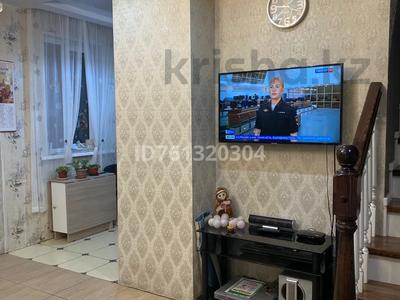 Жер үй мен саяжайлар в Акмолинской обл.: Жеке үй · 4 бөлме · 120 м² · 29 сот., Конституции 7, бағасы: 19 млн 〒 Жеке үй · 4 бөлме · 120 м² · 29 сот., Конституции 7, бағасы: 19 млн 〒 в Жалтырколе