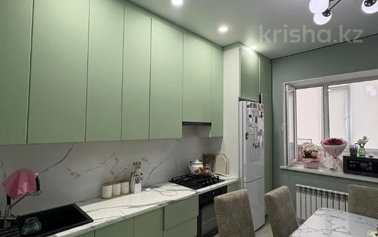 3-комнатная квартира · 97 м² · 4/5 этаж, мкр. Алтын орда за 42 млн ₸ в Актобе — фото 2