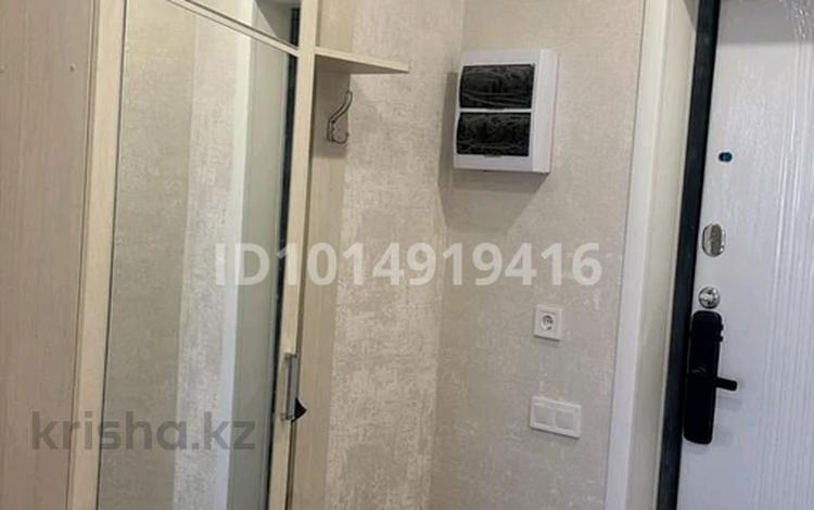 2-комнатная квартира · 67.7 м² · 14/16 этаж, Каныша Сатпаева 53/3 за 200 000 ₸ в Усть-Каменогорске — фото 2