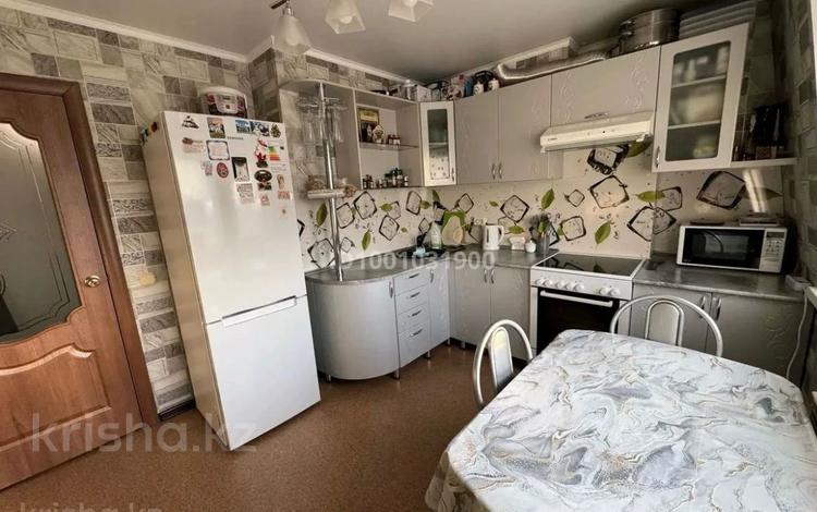 1-бөлмелі пәтер · 42 м² · 6/6 қабат, Абая, бағасы: 18 млн ₸ в Костанае — фото 2