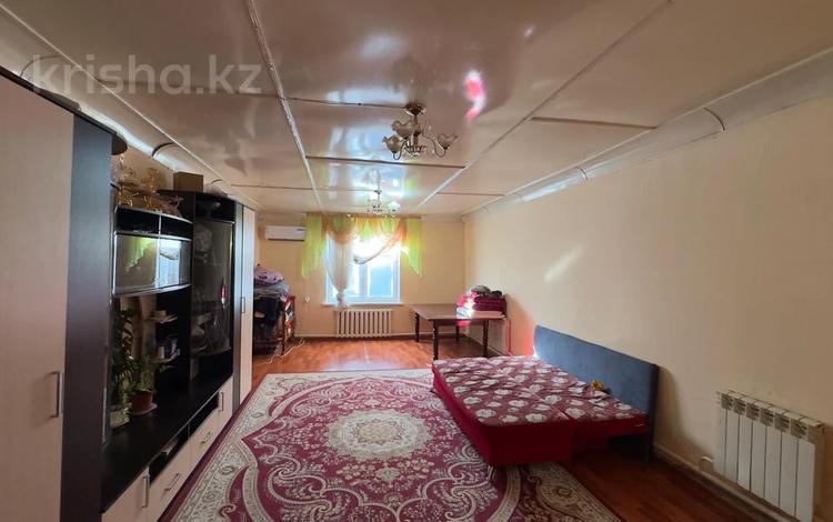 Отдельный дом · 4 комнаты · 110 м² · 10 сот., Абенова 27 за 22 млн 〒 в  — фото 2