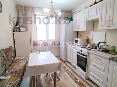 3-бөлмелі пәтер · 70 м² · 3/10 қабат, Казыбек би 9/4 — Казыбек би - Утепова, бағасы: 39.5 млн ₸ в Усть-Каменогорске
