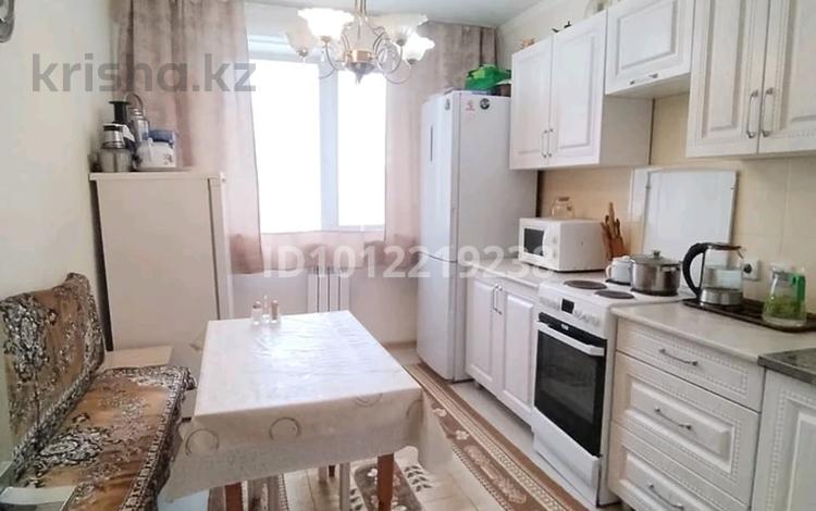 3-бөлмелі пәтер · 70 м² · 3/10 қабат, Казыбек би 9/4 — Казыбек би - Утепова, бағасы: 39.5 млн ₸ в Усть-Каменогорске — фото 9