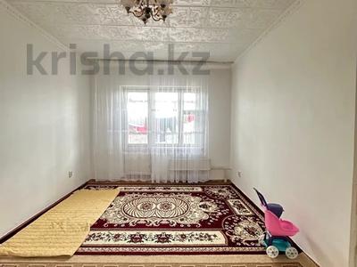 Продажа квартир в Жамбылской обл.: 4-комнатная квартира · 80 м² · 5/5 этаж, Жансая за 15.5 млн 〒 4-комнатная квартира · 80 м² · 5/5 этаж, Жансая за 15.5 млн 〒 в Таразе