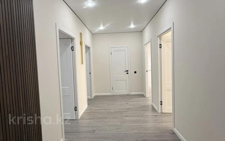 3-комнатная квартира · 95 м² · 3/6 этаж, 39-й мкр 12 за 30.5 млн ₸ в Актау — фото 2