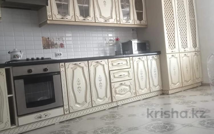 2-бөлмелі пәтер · 87 м² · 5/6 қабат, Алтын орда ш/а., Батыс 2, бағасы: 29 млн ₸ в Актобе, мкр. Алтын орда — фото 2