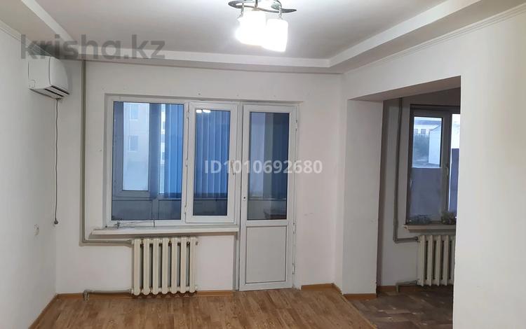 2-бөлмелі пәтер · 66 м² · 2/5 қабат, мкр Шугыла 17, бағасы: 11.5 млн ₸ в  — фото 2