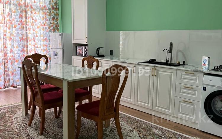 2-бөлмелі пәтер · 75 м² · 1/3 қабат, Батырбекова — Венеция Мечеть Кожа Ахмет Яссауй Саттарханова, бағасы: 20 000 ₸ в Туркестане — фото 2