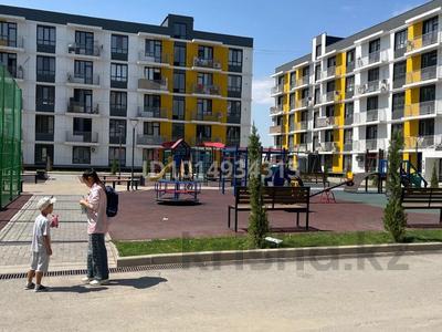 2-бөлмелі пәтер · 45 м² · 4/5 қабат, Көкқайнар ш/а., 20-й микрорайон 47кв 52 — Не доезжая Автоцона слева стороны по Сайна, бағасы: 300 000 ₸ в Алматы, Алатауский р-н