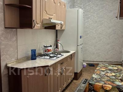 1-бөлмелі пәтер · 40 м² · 2/2 қабат, Аймауытова 81 — Автовокзал, ТД Ербатыр, Талгау, бағасы: 10 000 〒 в Семее