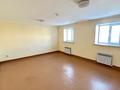 Офисы, склады, сельское хозяйство, кабинеты и рабочие места · 250 м² за 350 000 ₸ в Астане, р-н Байконур — фото 2