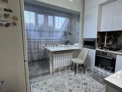 2-комнатная квартира · 53 м² · 2/9 этаж, мкр Аксай-4 54 за 44 млн ₸ в Алматы, Ауэзовский р-н