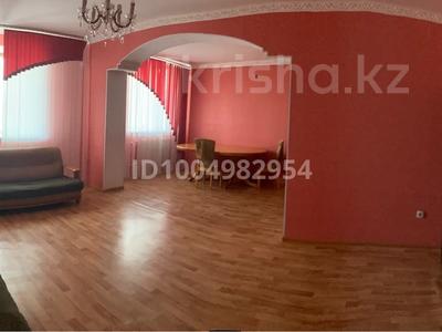 4-комнатная квартира · 95 м² · 5/6 этаж, Авиагородок 15а за 130 000 〒 в Актобе, мкр Авиагородок