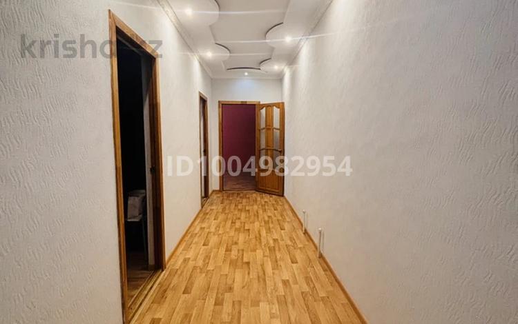 4-комнатная квартира · 95 м² · 5/6 этаж, Авиагородок 15а за 150 000 〒 в Актобе, мкр Авиагородок — фото 9