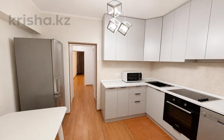 4-бөлмелі пәтер · 80.2 м² · 4/9 қабат, Самал-3, бағасы: 75 млн ₸ в Алматы, Медеуский р-н — фото 2