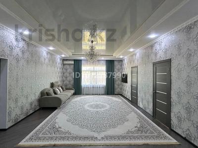Отдельный дом · 3 комнаты · 156 м² · 8.3 сот., ОразгалиЕсмаканова 61 — Находится возле нового школы за 26 млн ₸ в Еркинкале