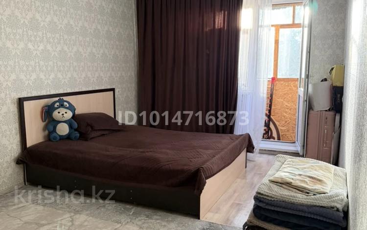 1-комнатная квартира · 31 м² · 4/5 этаж, Республика за 13.9 млн ₸ в Караганде, Казыбек би р-н — фото 9