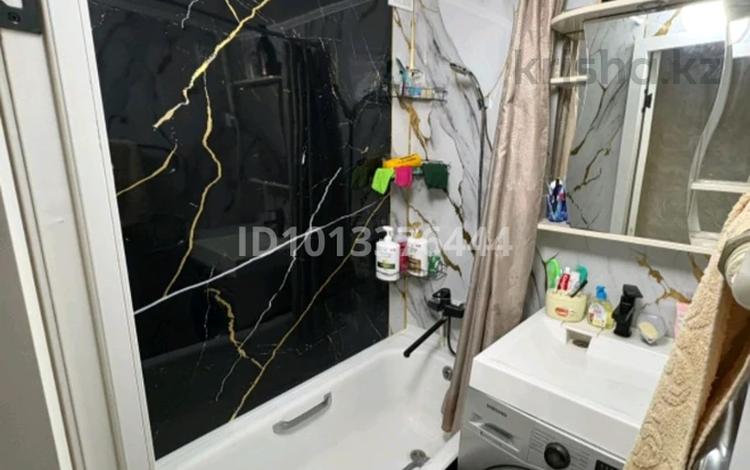 2-комнатная квартира · 46 м² · 3/5 этаж, мкр Юго-Восток, Муканова — ПО улице Муканова возле супермаркет" Раха" за 21 млн ₸ в Караганде, Казыбек би р-н — фото 15