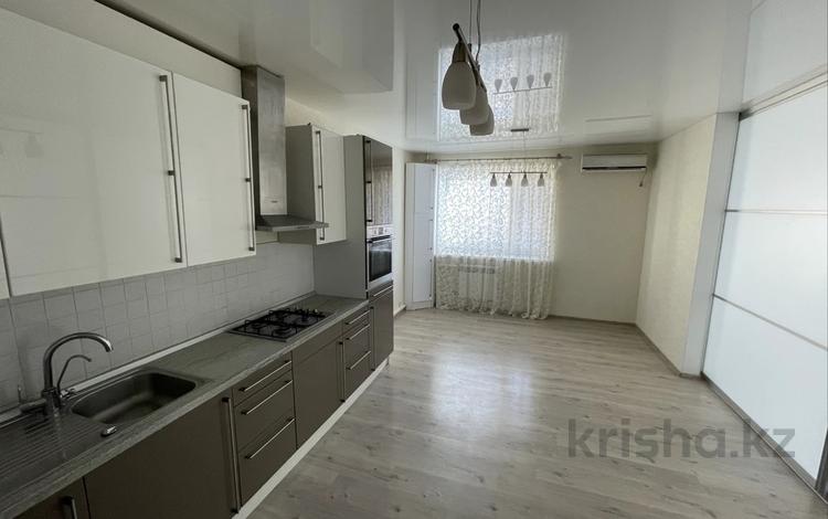 4-комнатная квартира · 132 м² · 2/5 этаж, мкр. Алтын орда, Батыс 2 54е за 47 млн ₸ в Актобе — фото 2