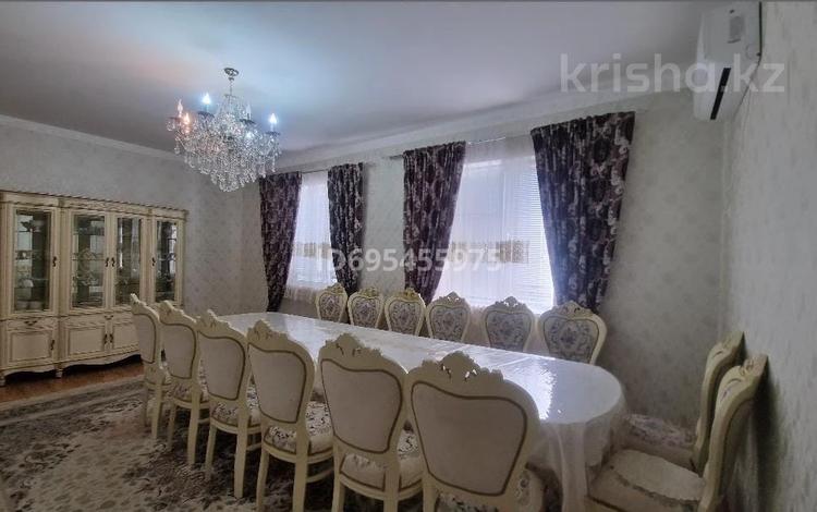 Отдельный дом • 5 комнат • 160 м² • 8 сот., Кулжабай Толеуов 13 — ул. Куртаева. Кафе “Кызылжар” за 55 млн 〒 в Шымкенте, Абайский р-н — фото 2