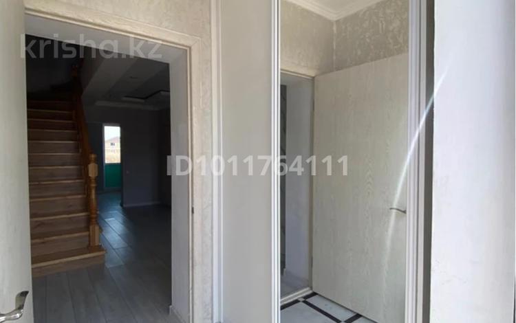 3-комнатная квартира · 85 м², Мкр. Омирзак — Вблизи Ташкентского тракта за 250 000 ₸ в Каскелене — фото 2