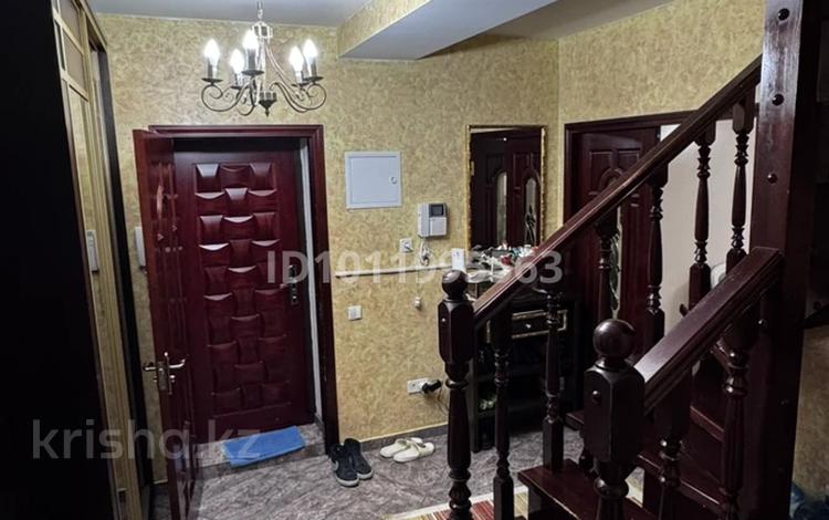 4-комнатная квартира · 136.7 м² · 1/3 этаж, ул. Жолдаскали Досмухамбетова 2А за 110 млн ₸ в Атырау, мкр Авангард-2 — фото 2