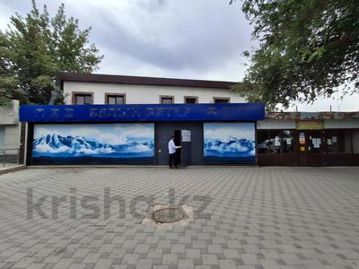 Свободное назначение, офисы, магазины и бутики, склады, общепит, салоны красоты, фитнес и спорт, медцентры и аптеки, образование, развлечения, конференц-залы, кабинеты и рабочие места, студии · 750 м² за 7.5 млн 〒 в Алматы, Жетысуский р-н