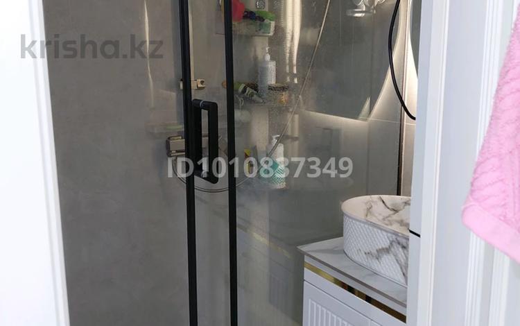 3-комнатная квартира · 62 м² · 1/5 этаж, мкр Восток 91 за 35 млн ₸ в Шымкенте, Аль-Фарабийский р-н — фото 2