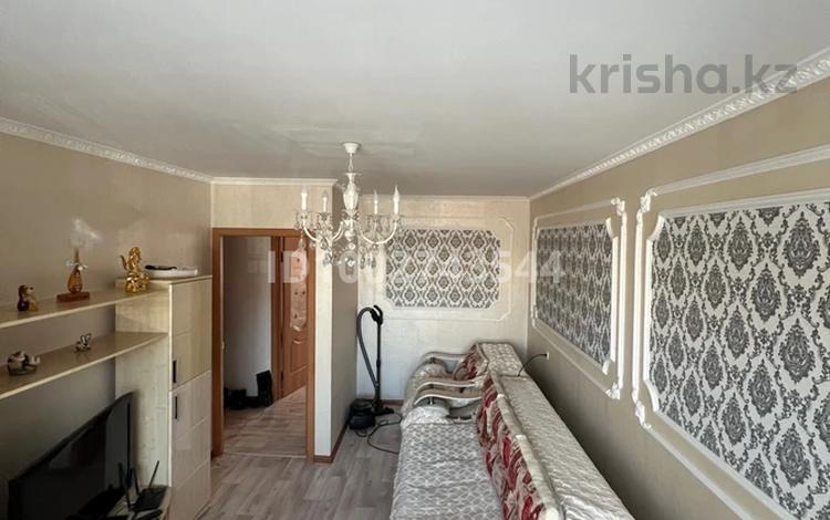 2-комнатная квартира · 48 м² · 2/5 этаж, Майкудук, 17й микрорайон за 13.5 млн 〒 в Караганде, Алихана Бокейханова р-н — фото 2