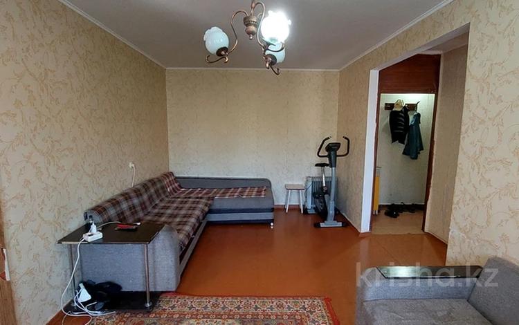2-комнатная квартира, 45 м², 4/5 этаж, Гоголя 37/2 за 15.6 млн 〒 в Караганде, Казыбек би р-н — фото 2