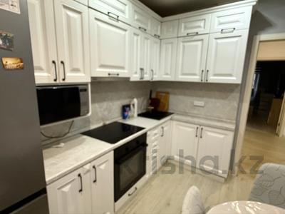 4-бөлмелі пәтер · 85 м² · 9/10 қабат, Степной 4 ш/а., бағасы: 29.5 млн ₸ в Караганде, Казыбек би р-н