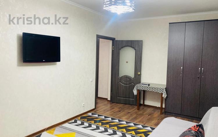 1-комнатная квартира · 46 м² · 5/9 этаж, мкр Юго-Восток за 19.5 млн ₸ в Караганде, Казыбек би р-н — фото 2