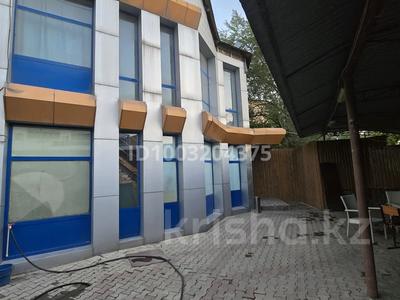 Отдельный дом · 8 комнат · 600 м², Байтурсынова 92/1 — Баитурсынова 92/1 за 1.1 млн 〒 в Шымкенте, Туран р-н