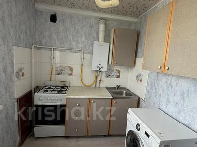2-бөлмелі пәтер · 37 м² · 5/5 қабат, Жаманкулова, бағасы: 8 млн ₸ в Актобе, мкр Москва