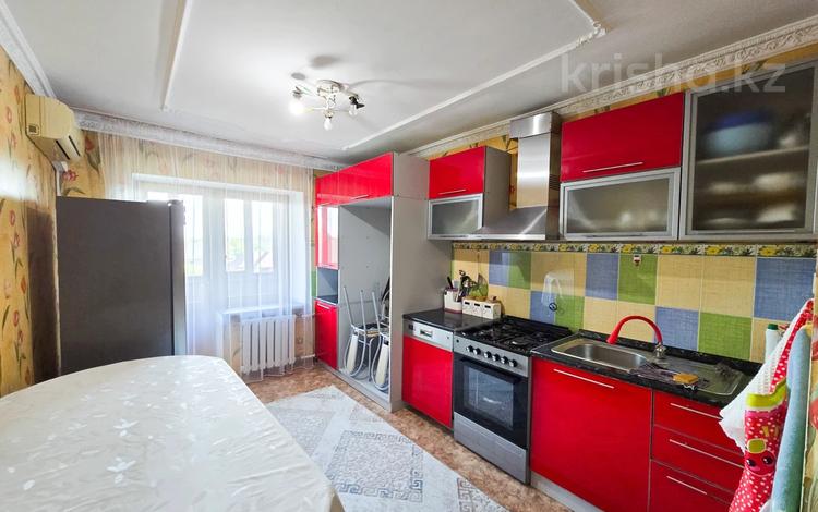 4-комнатная квартира · 100 м² · 5/5 этаж, толебаева 198 за 30 млн ₸ в Талдыкоргане — фото 2