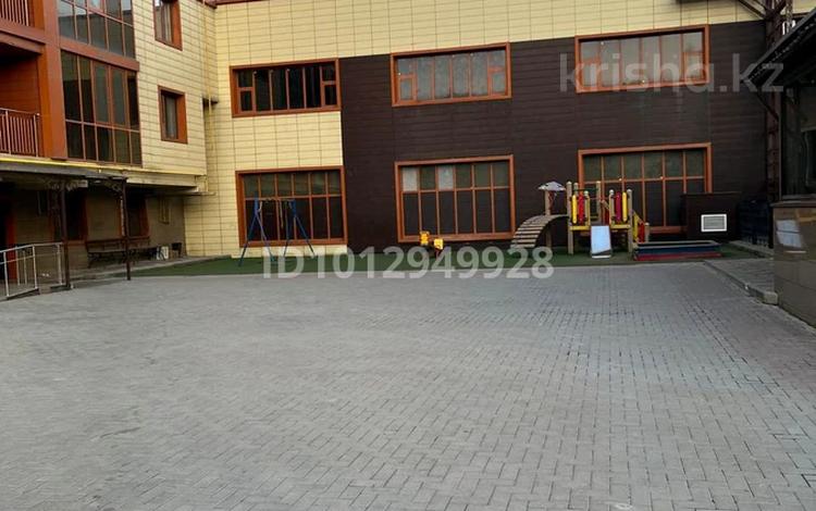 2-бөлмелі пәтер · 60 м² · 6/10 қабат, мкр Мамыр-1 21/2, бағасы: 45.5 млн ₸ в Алматы, Ауэзовский р-н — фото 2