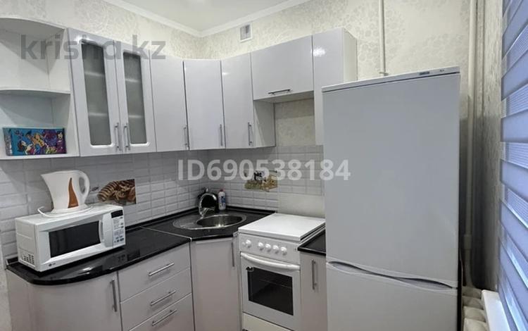 1-бөлмелі пәтер · 40 м² · 3/5 қабат, Льва Толстого 127 — Кафе Старая Пристань, бағасы: 170 000 ₸ в Уральске — фото 4
