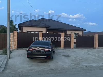 Отдельный дом · 5 комнат · 270 м² · 8 сот., мкр Самал-2, 14 проезд 4 за 67 млн 〒 в Атырау