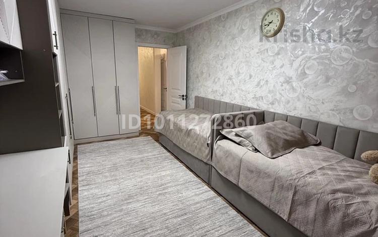 3-бөлмелі пәтер · 70 м² · 1 қабат, Ы.Сулейменов 16, бағасы: 25 млн ₸ в  — фото 2
