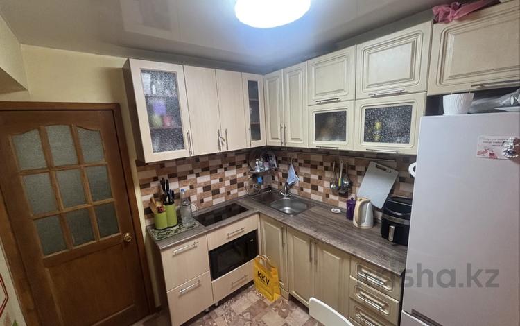 2-бөлмелі пәтер · 41.7 м² · 2/5 қабат, Кабанбай Батыра 120, бағасы: 16.3 млн ₸ в Усть-Каменогорске — фото 2