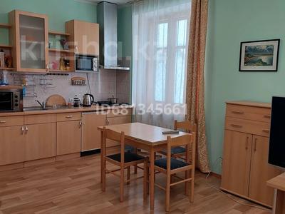 2-бөлмелі пәтер, 55 м², 2/4 қабат ай сайын, мкр Новый Город 42 — Дом находится рядом с Областным Акиматом, рядом с Центральным парком, бағасы: 230 000 〒 в Караганде, Казыбек би р-н