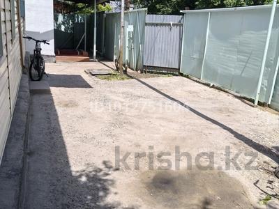 Отдельный дом · 9 комнат · 150 м² · , Вильямс — Рыскулова Жангильдина за 49 млн ₸ в Алматы, Жетысуский р-н