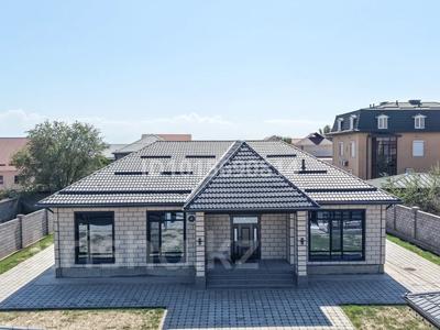 Отдельный дом · 5 комнат · 280 м² · 12 сот., 18-микрорайон, ул.Уалиханова за 155 млн ₸ в Конаеве