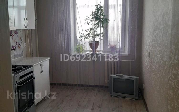 3-бөлмелі пәтер · 73 м² · 6/9 қабат, 7 микрорайон — Школа Лицей, бағасы: 16.8 млн ₸ в Лисаковске — фото 23