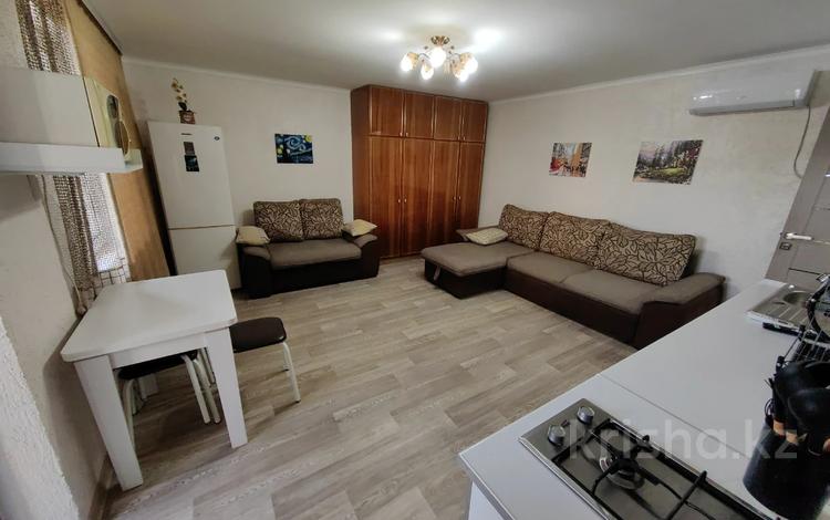Отдельный дом · 2 комнаты · 55 м² · помесячно, Микрорайон Восточный за 170 000 〒 в Конаеве (Капчагай) — фото 6