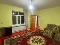 Часть дома · 2 комнаты · 100 м², мкр Самал-1 36 — Қазиев көшесі за 80 000 ₸ в Шымкенте, Абайский р-н — фото 2