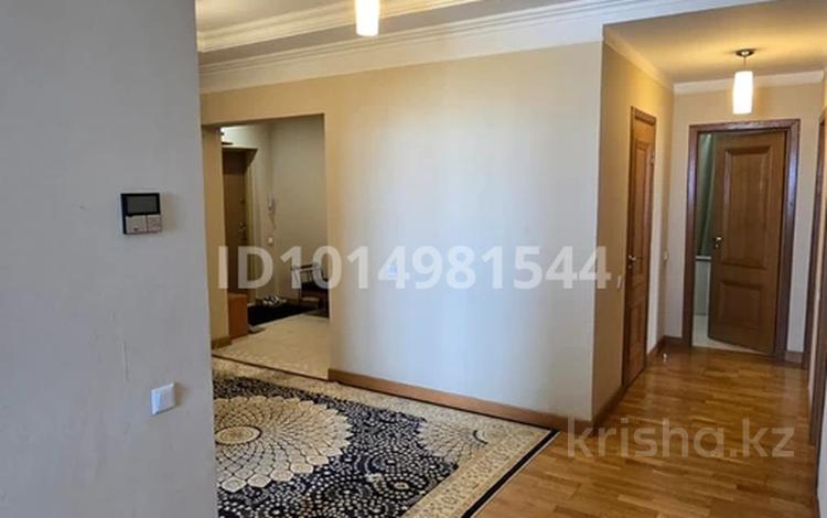 3-комнатная квартира · 120 м² · 13/25 этаж, Абиша Кекилбайулы за 600 000 ₸ в Алматы, Бостандыкский р-н — фото 2